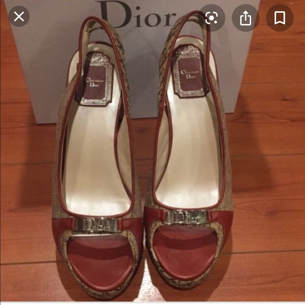 Used DIORISSIMO Wedges